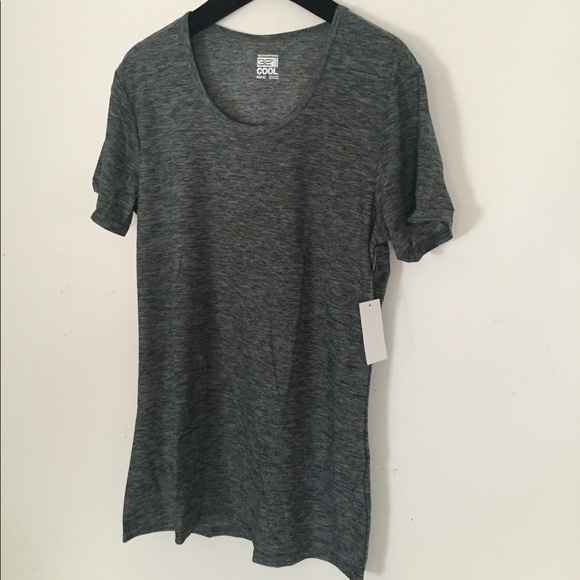 Scoop Neck Workout T-shirt - Picture 2 of 6